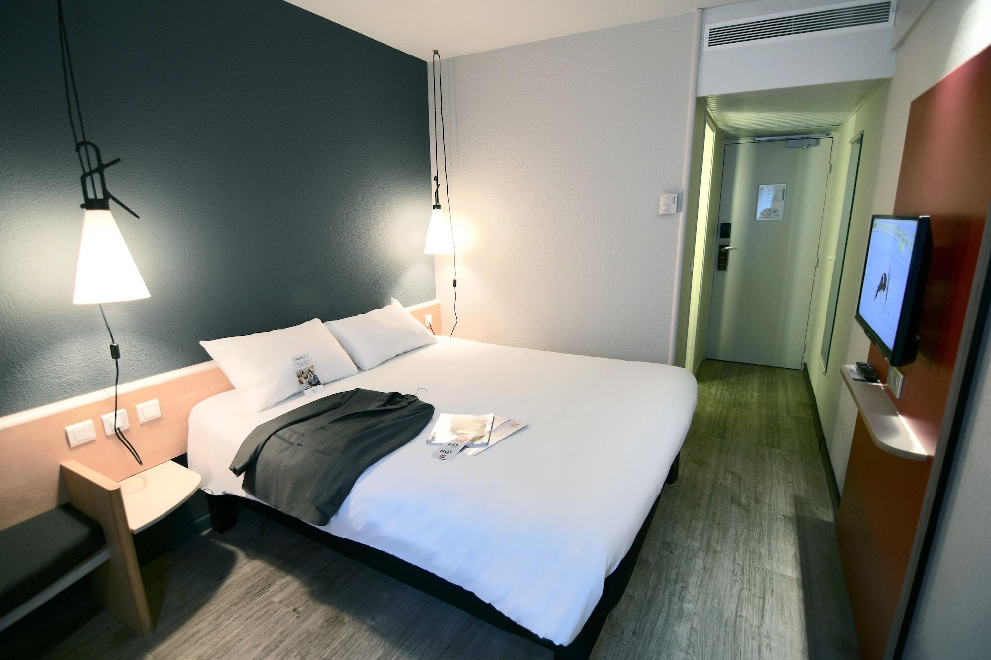 Hotel Ibis Nantes La Beaujoire Parc Expo Exterior foto